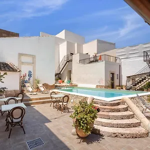 Bed & Breakfast Morfeo Charming & Relax, Avola